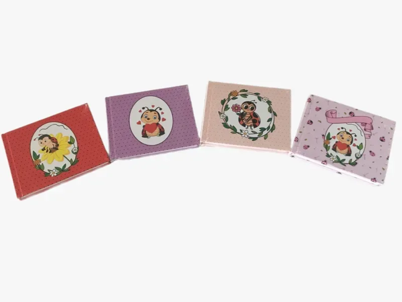 Elma Uğur Böceği Serisi 12.5x10 Sert Kapak Defter Kareli 96 Yp