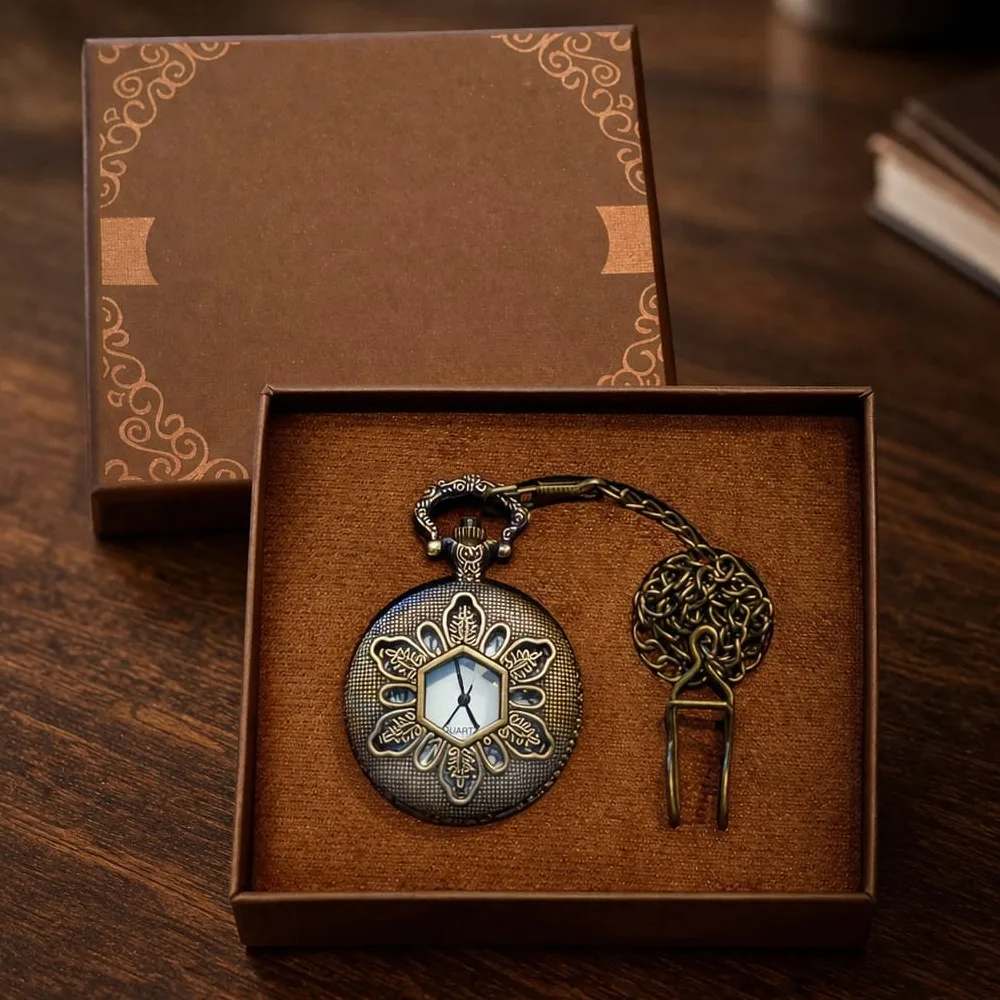Geometrik Oymalı Tasarım - Köstekli Zincirli Cep Saati - Vintage Bronz
