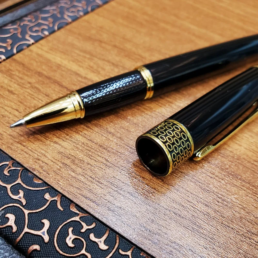 Siyah Kutulu Yaldız Desenli Metal Roller Kalem Seti