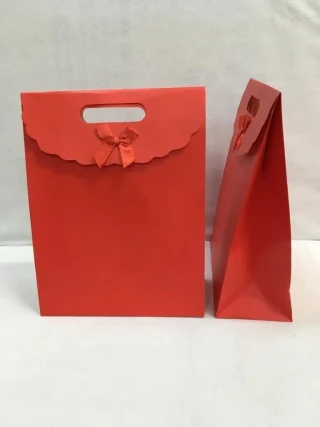 Nedi 24x11x31 Cm Cırtlı Karton Hediye Çantası Kırmızı 2431r