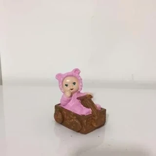 Sükseli Teraryum Objesi Arabalı Pembe Bebek A59014