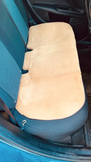 Yumuşak Tüylü Peluş Serme Oto Koltuk Koruyucu Minder Arka Kahverengi