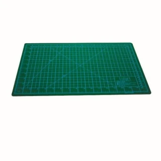 Lutart 60x90 Kesim Altlığı H202