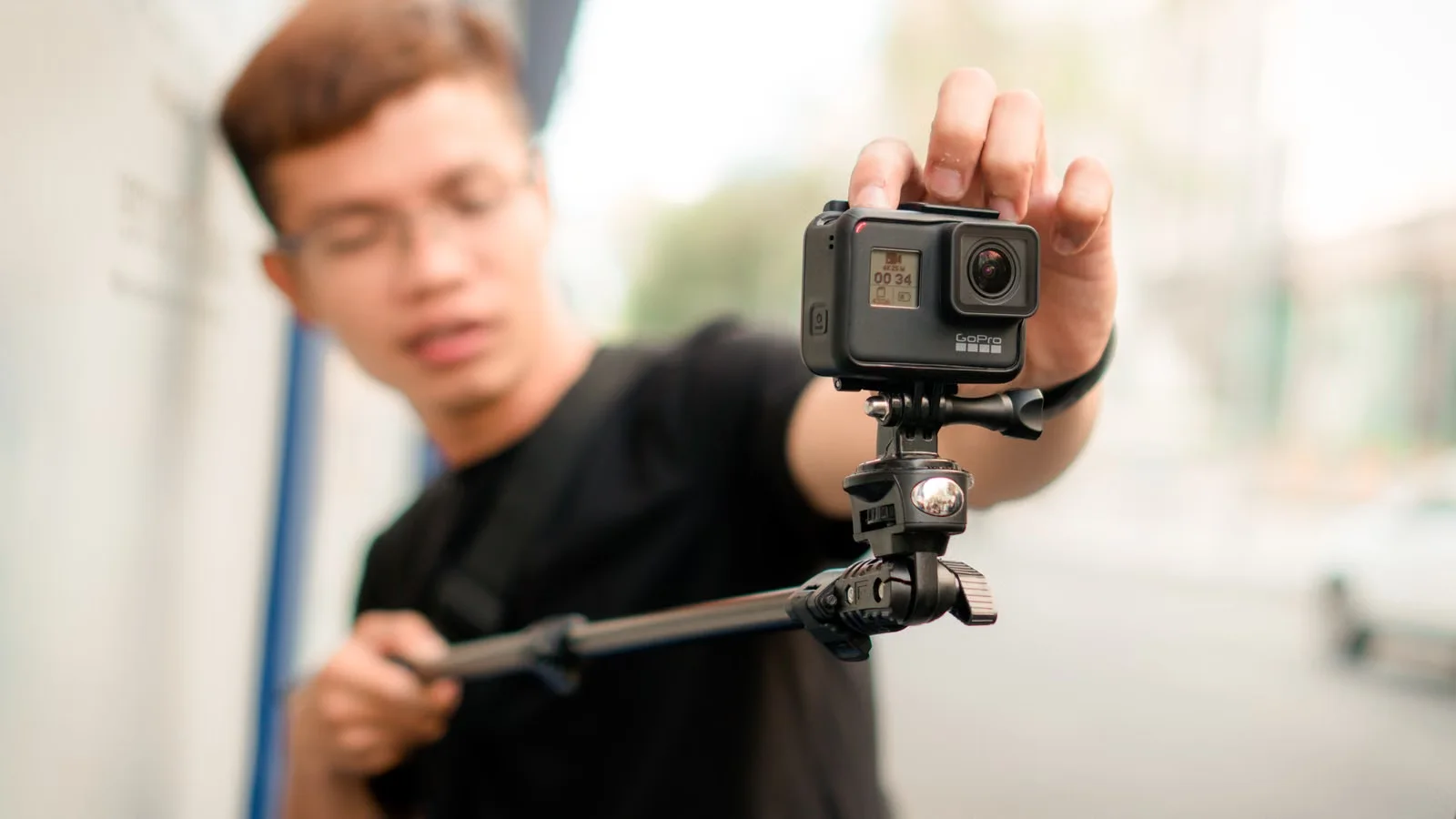 Aksiyon Kamera Aksesuarları: Mount, Selfie Stick ve Koruyucu Seçimi